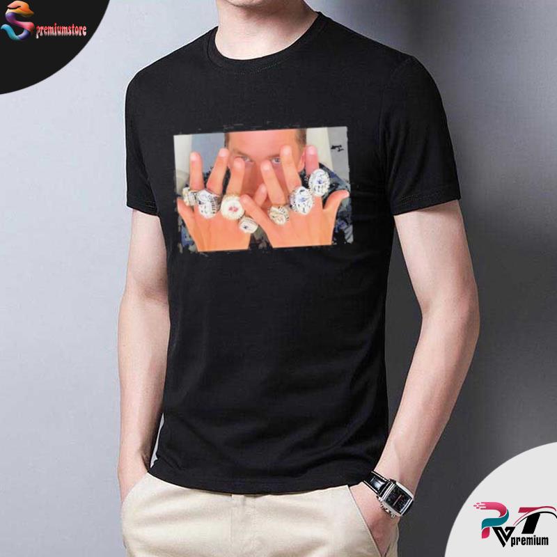 Tom Brady With 7 Rings On Hands Funny Fans Gift T-Shirt